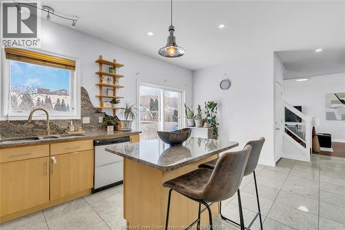 3852 Concord, Windsor, ON - Indoor Photo Showing Other Room