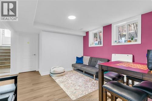 3852 Concord, Windsor, ON - Indoor