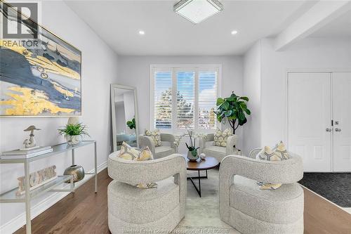 3852 Concord, Windsor, ON - Indoor