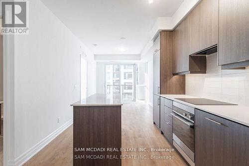 2709 - 30 Elm Drive, Mississauga, ON - Indoor Photo Showing Kitchen