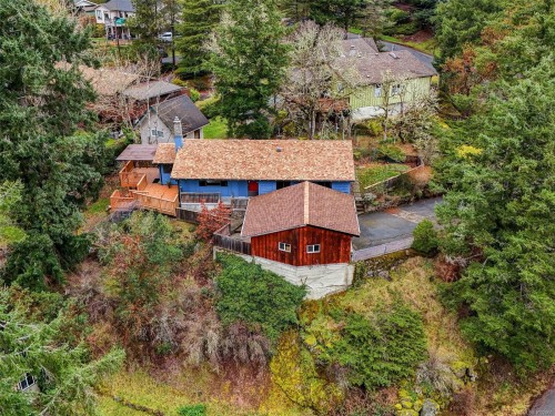 905 Gade Rd, Langford, BC 