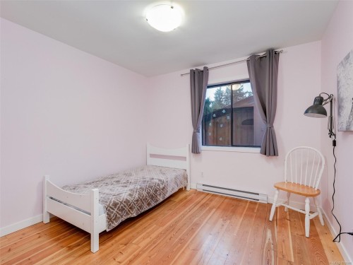 905 Gade Rd, Langford, BC 