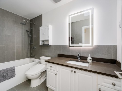 905 Gade Rd, Langford, BC 