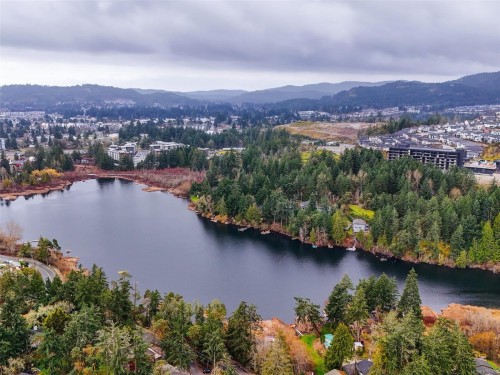 905 Gade Rd, Langford, BC 