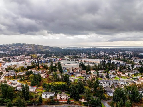 905 Gade Rd, Langford, BC 