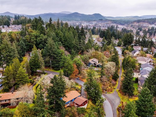 905 Gade Rd, Langford, BC 