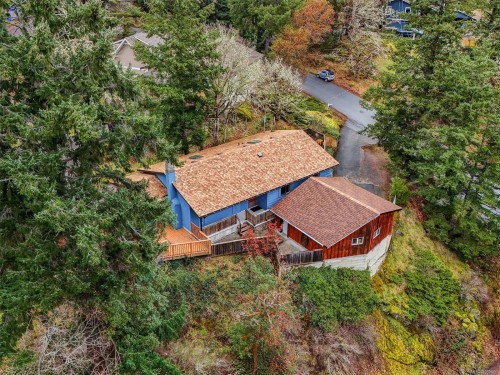 905 Gade Rd, Langford, BC 