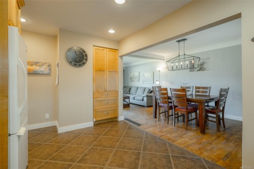 3988 3Rd Ave, Port Alberni, BC 