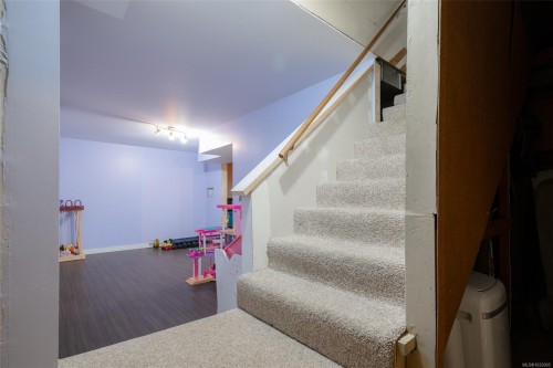 3988 3Rd Ave, Port Alberni, BC 