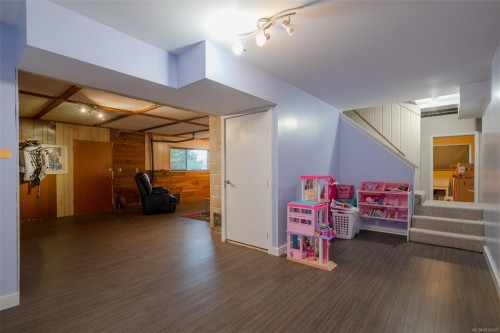 3988 3Rd Ave, Port Alberni, BC 