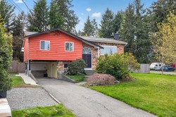 1724 Glen Rd Cowichan Bay, BC V0R 1N1