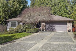 8636 Sentinel Pl North Saanich, BC V8L 4Z8