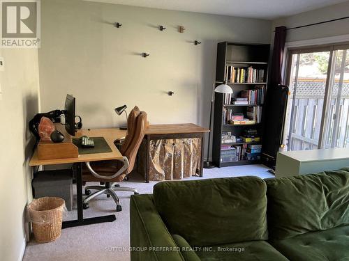 26 - 270 North Centre Road, London North (North R), ON - Indoor Photo Showing Office
