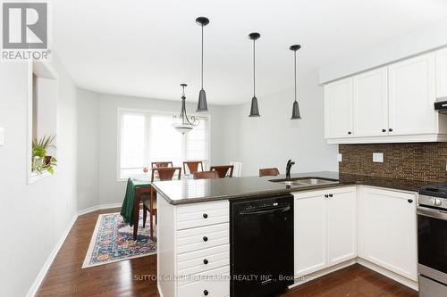 26 - 270 North Centre Road, London North (North R), ON - Indoor Photo Showing Kitchen With Double Sink
