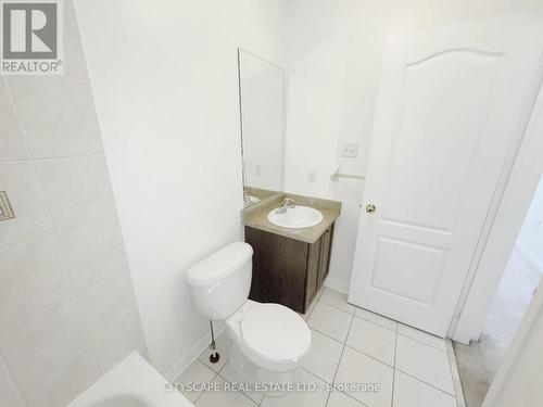 4pc Main Bathroom - 5797 Tiz Road, Mississauga, ON - Indoor Photo Showing Bathroom