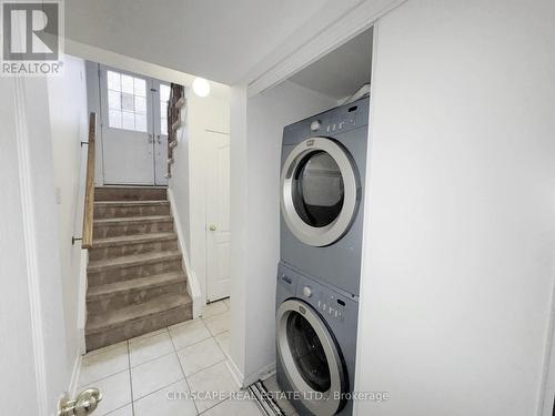 5797 Tiz Road, Mississauga, ON - Indoor Photo Showing Laundry Room