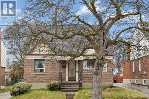 10 EASTGATE CRESCENT  Toronto, ON M1L 1W9