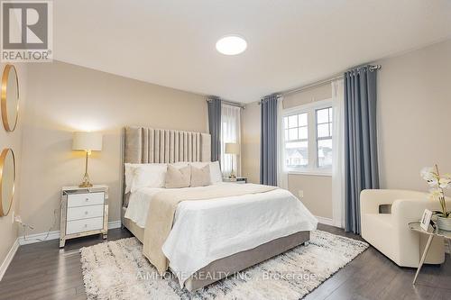 246 Thomas Phillips Drive, Aurora, ON - Indoor Photo Showing Bedroom