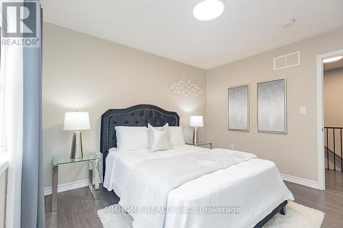 246 Thomas Phillips Drive, Aurora, ON - Indoor Photo Showing Bedroom