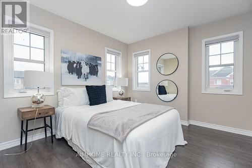 246 Thomas Phillips Drive, Aurora, ON - Indoor Photo Showing Bedroom