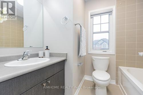 246 Thomas Phillips Drive, Aurora, ON - Indoor Photo Showing Bathroom
