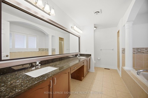 3146 Tacc Drive, Mississauga, ON - Indoor Photo Showing Bathroom