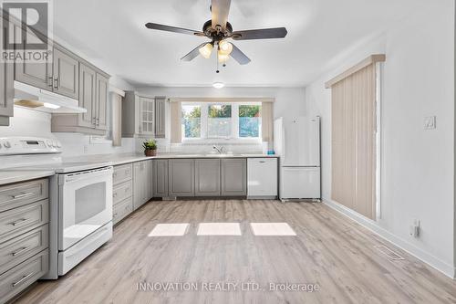 1811 Hutton Avenue, Ottawa, ON - Indoor Photo Showing Kitchen