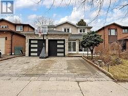 24 NORMANDY CRESCENT Richmond Hill, ON L4C 8L8