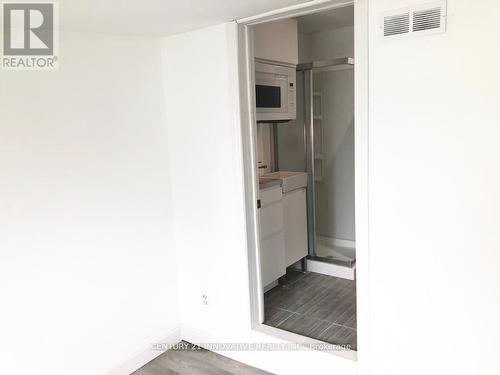 Studio - 42 St Dunstan Drive, Toronto, ON - Indoor Photo Showing Other Room