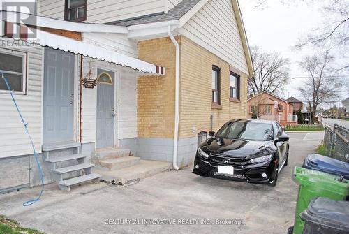 Studio - 42 St Dunstan Drive, Toronto, ON - Outdoor