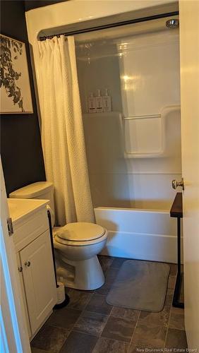 91 Fairview, Fredericton, NB 