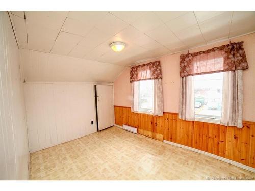 1130 Model, Bathurst, NB 