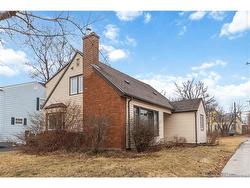 154 Givan DR Moncton, NB E1E 3M7