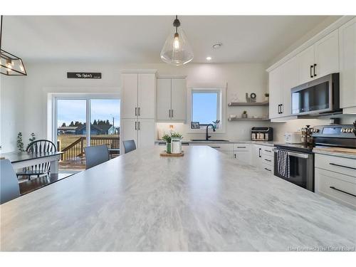 11 Riverside Dr, Petitcodiac, NB 