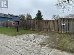 32 HUME STREET E  London East (East M), ON N5Z 2N8