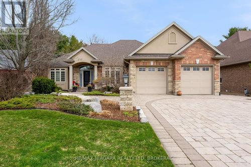 27 MARTHA COURT  Pelham (Fenwick), ON L0S 1C0