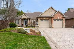 27 MARTHA COURT  Pelham (Fenwick), ON L0S 1C0