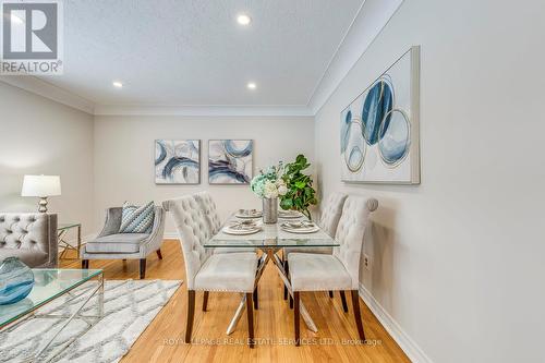 186 Fernwood Crescent, Hamilton, ON - Indoor Photo Showing Dining Room