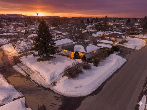 231 Briar Bay  Thunder Bay, ON P7C 1M1