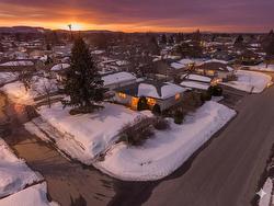 231 Briar Bay Thunder Bay, ON P7C 1M1