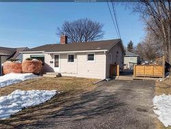 844 Fourth Avenue South Kenora, ON P9N 2A1