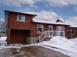 268 Leslie Avenue Thunder Bay, ON P7A 1W6
