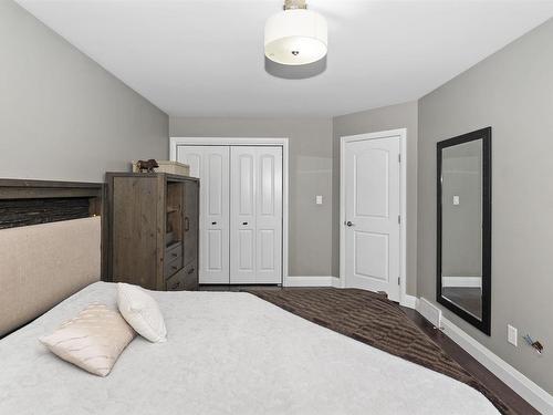 319 Ruby Crescent, Thunder Bay, ON - Indoor Photo Showing Bedroom