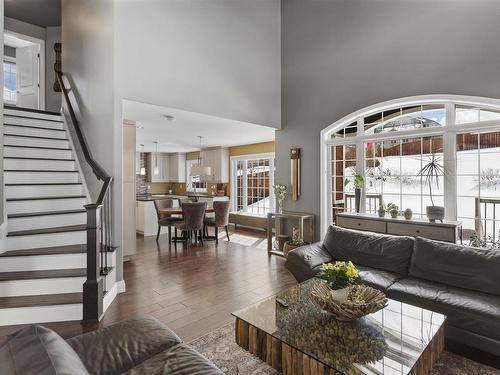 319 Ruby Crescent, Thunder Bay, ON - Indoor Photo Showing Living Room