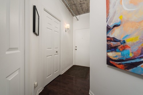 Hall d'entrée/Vestibule - 607-366 Rue Mayor, Montréal (Ville-Marie), QC - Indoor Photo Showing Other Room