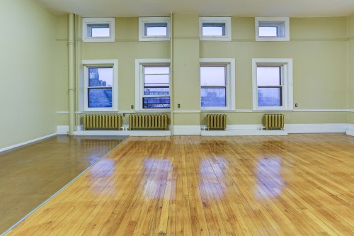 Salon - 301-1870  - 1872 Rue Notre-Dame O., Montréal (Le Sud-Ouest), QC - Indoor