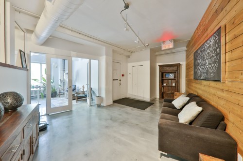 Mud Room - 2-1874 Rue Notre-Dame O., Montréal (Le Sud-Ouest), QC - Indoor