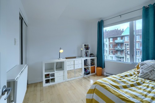 Chambre à coucher - 313-375 Boul. Décarie, Montréal (Saint-Laurent), QC - Indoor Photo Showing Bedroom