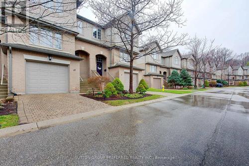 20 - 270 North Centre Road, London North (North R), ON - Outdoor With Facade