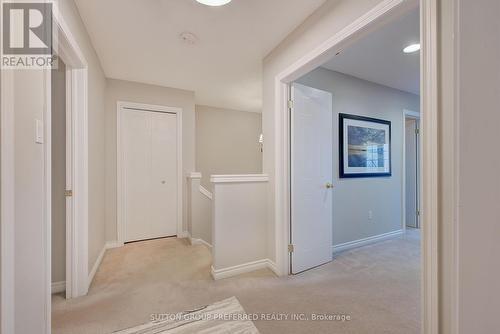 20 - 270 North Centre Road, London North (North R), ON - Indoor Photo Showing Other Room